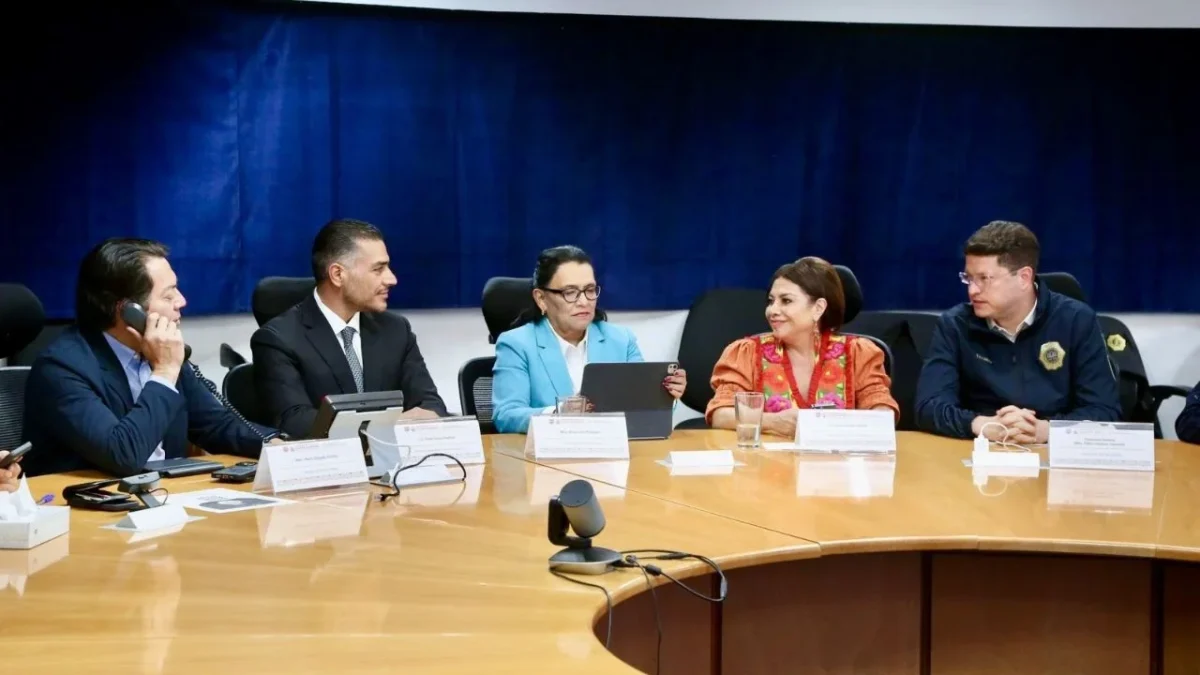 En medio de las manifestaciones de la CNTE, Clara Brugada se reunió este martes con funcionarios federales y locales en materia de seguridad.