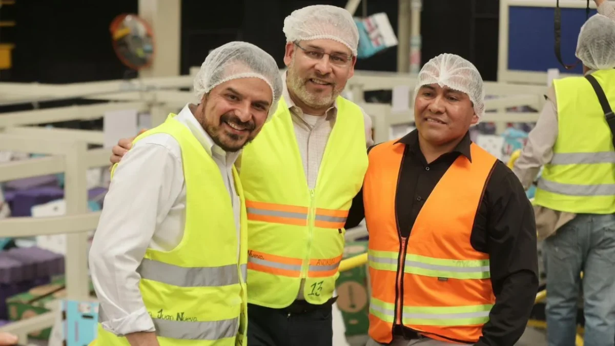 Piden a supermercados de EU país adquirir únicamente aguacate mexicano proveniente de empacadoras certificadas con 'ProForest Avocado'.