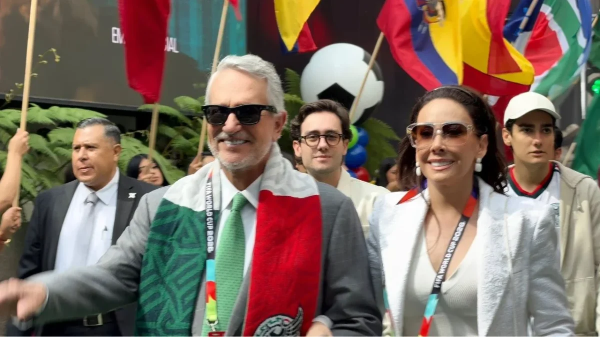 El empresario mexicano Ricardo Salinas Pliego acudió a la inauguración de la Copa del Mundo en el estadio Ciudad de México.