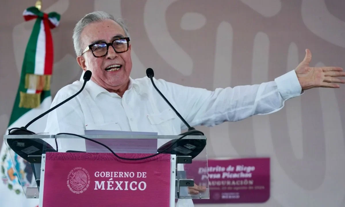 Rubén Rocha Moya cumplió 77 años de edad este lunes 15 de junio y recibió felicitaciones solamente por funcionarios públicos de Sinaloa.