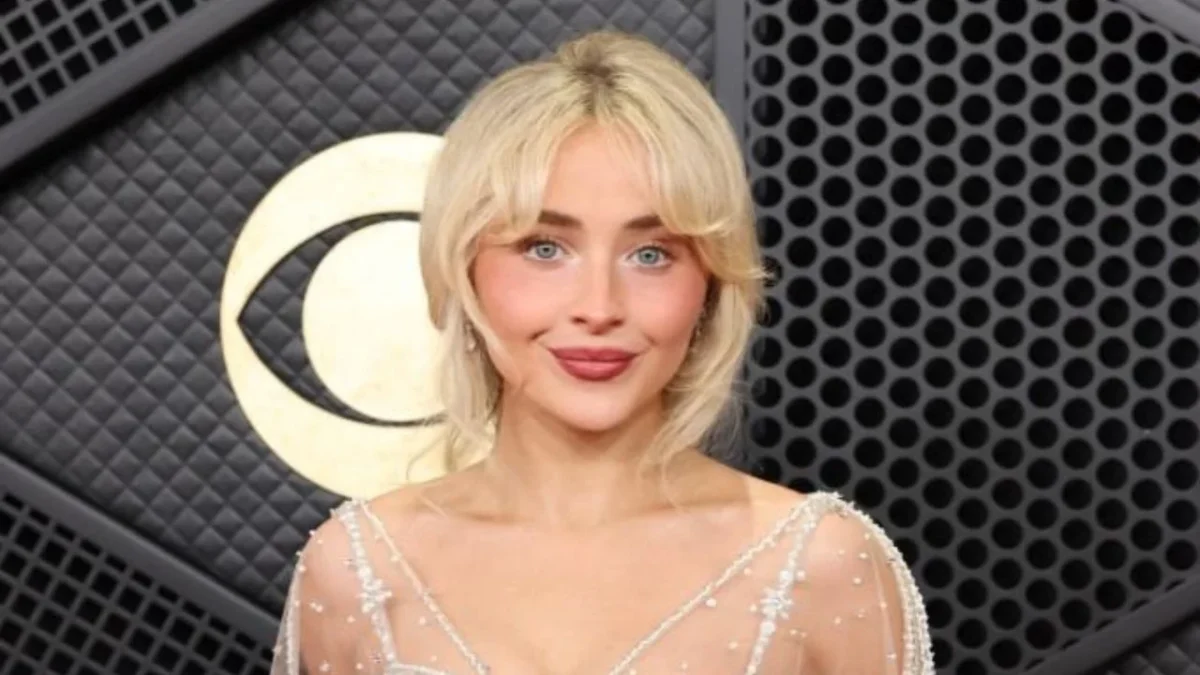 Autoridades conceden a Sabrina Carpenter una orden de alejamiento contra un acosador quien visitó varias veces su casa.