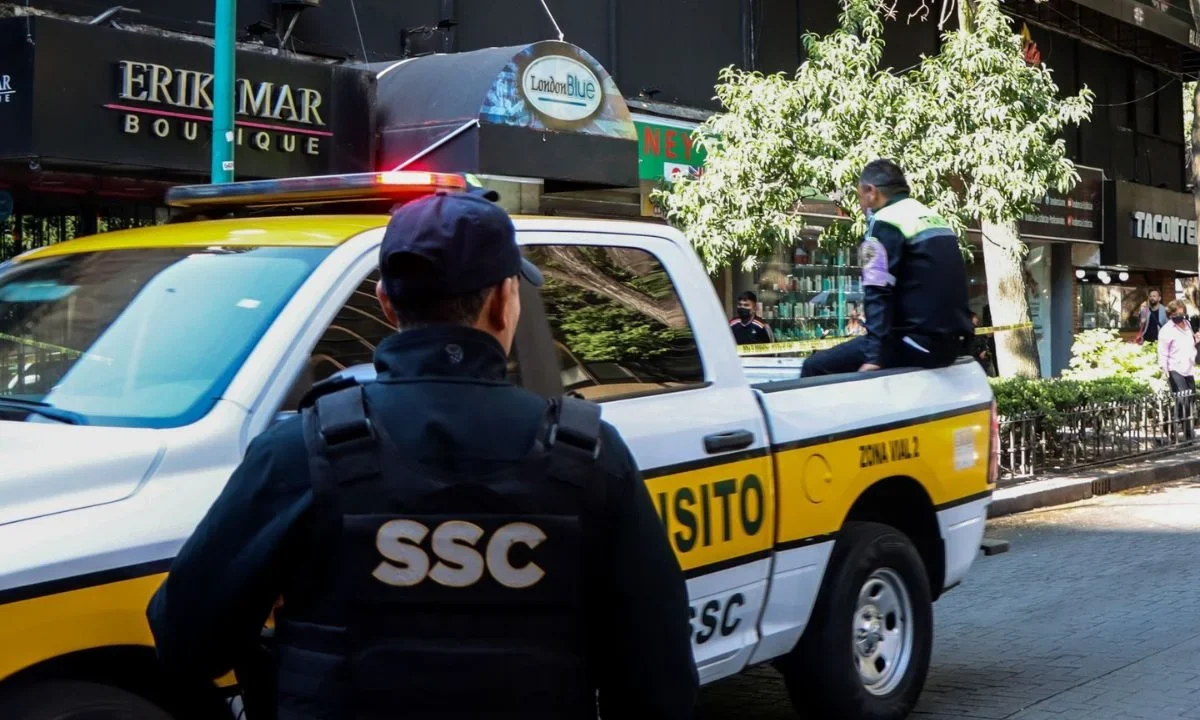 La SSC reportó una riña entre comerciantes y personal de la alcaldía Cuauhtémoc, durante un operativo en Zona Rosa.
