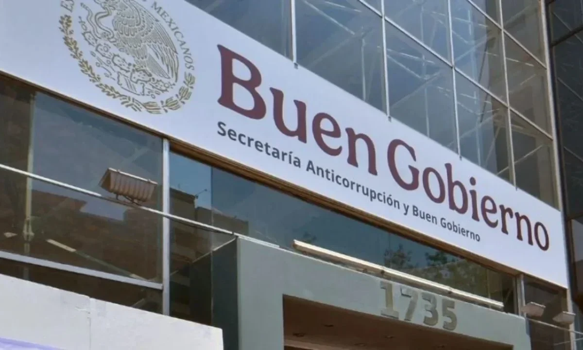 La Secretaría Anticorrupción informó que logró la vinculación a proceso de excolaboradores del Centro Médico Nacional 20 de Noviembre.