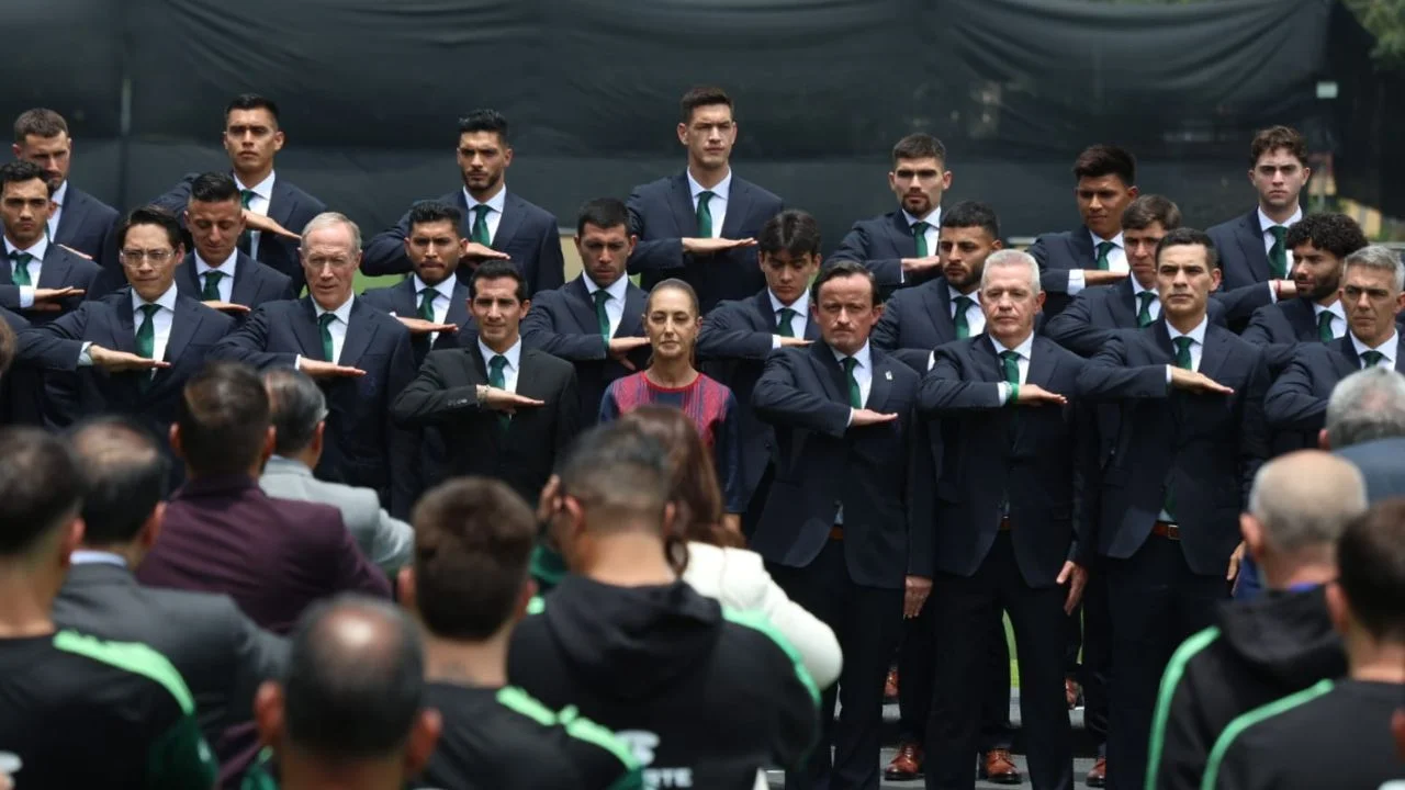 Sheinbaum encabeza abanderamiento a la Selección Mexicana rumbo al Mundial 2026