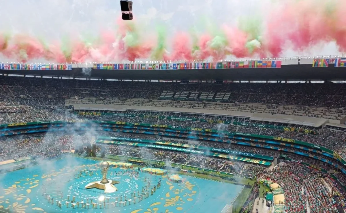 Aficionados de varias regiones de la república mexicana y del mundo se dieron cita en la Ciudad de México para vivir el primer partido del Mundial 2026.