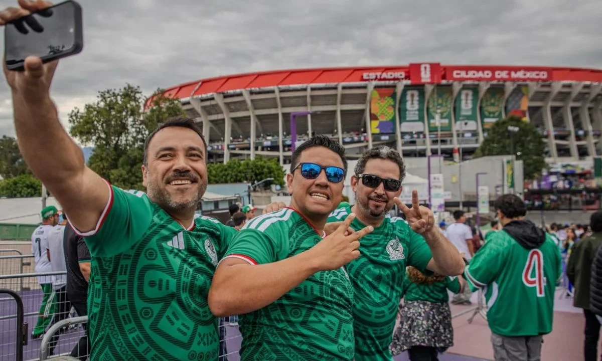 Aficionados arribaron al Estadio Azteca para presenciar el último partido de México en la fase de grupos del Mundial 2026 contra Chequia.