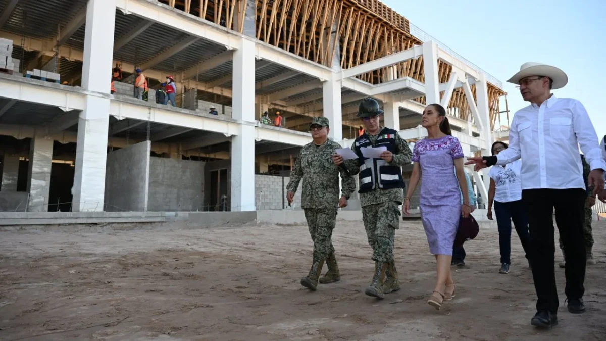 Claudia Sheinbaum compartió fotografías de su visita al Hospital General de Zona de San Luis Río Colorado del IMSS en Sonora.