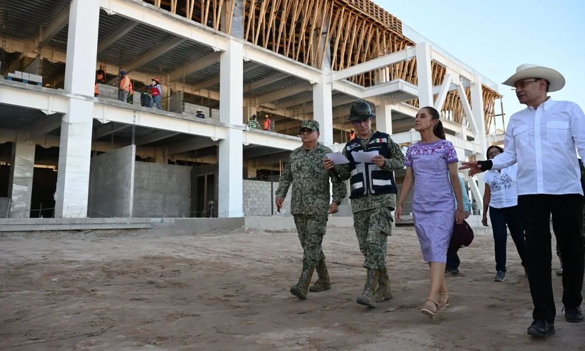 Claudia Sheinbaum compartió fotografías de su visita al Hospital General de Zona de San Luis Río Colorado del IMSS en Sonora.