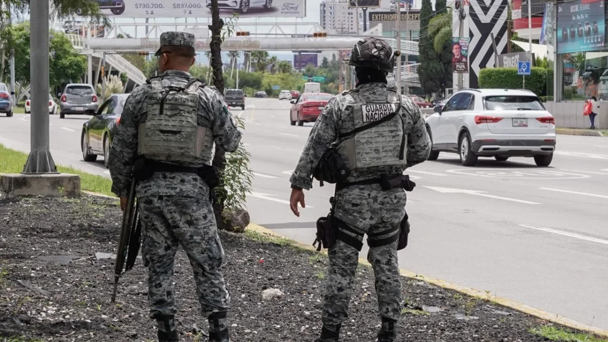 Especialistas en temas de seguridad temen que el francotirador de la Vía Atlixcáyotl, en Puebla capital, pueda escalar en su violencia.