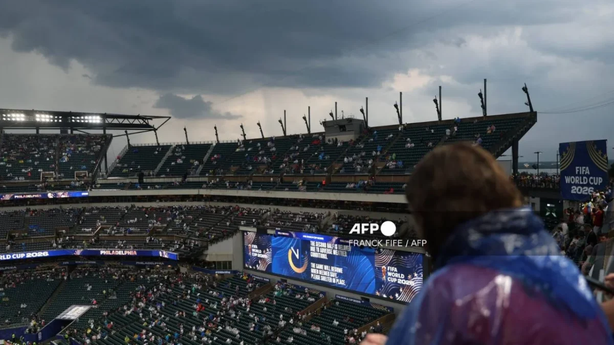 Debido a una tormenta eléctrica en Filadelfia se suspendió el partido entre Francia e Irak del Mundial 2026, según reportó la FIFA.