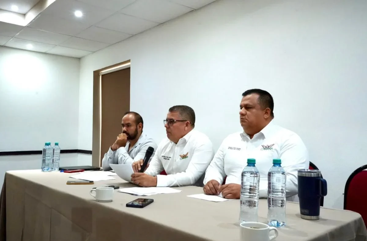 Transportistas hicieron un llamado a la presidenta de México, Claudia Sheinbaum, para que revise las operaciones logísticas relacionadas con el programa Fertilizantes para el Bienestar