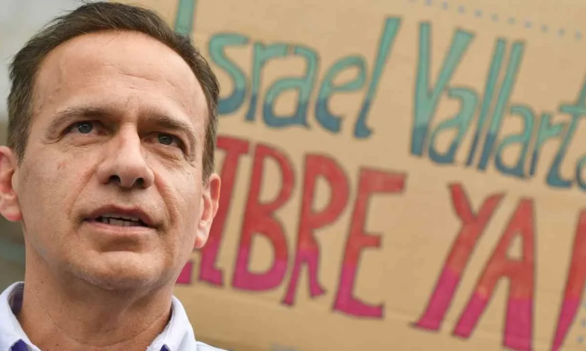 Tras 20 años recluido sin sentencia, un Tribunal de apelación confirmó este jueves la sentencia absolutoria de liberación para Israel Vallarta.