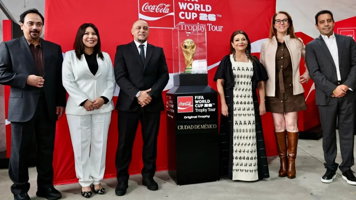 El trofeo de la Copa Mundial de la FIFA 2026 llegó a la Ciudad de México y se exhibirá durante tres días en la Utopía Mixiuhca en Iztacalco.