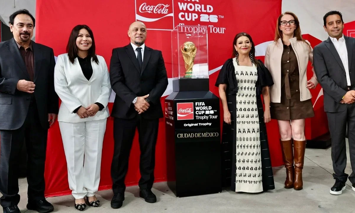 El trofeo de la Copa Mundial de la FIFA 2026 llegó a la Ciudad de México y se exhibirá durante tres días en la Utopía Mixiuhca en Iztacalco.
