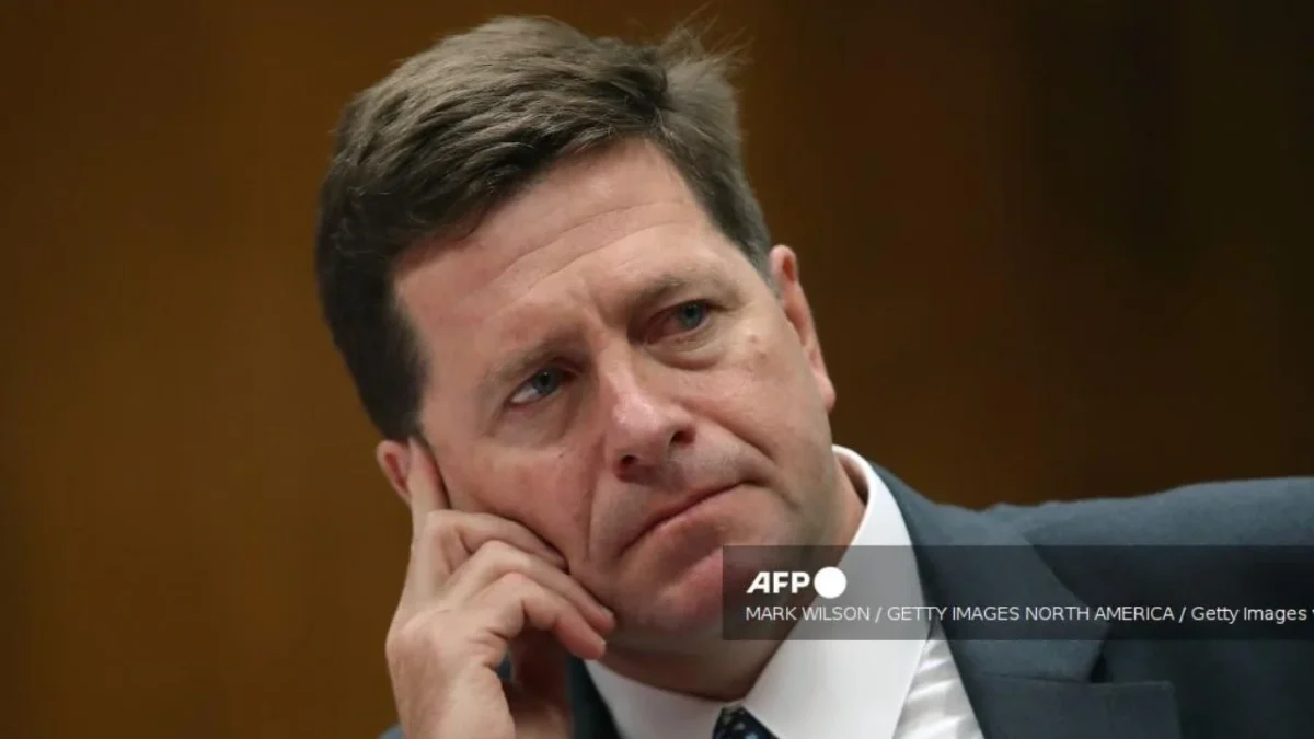 Donald Trump nombro a Jay Clayton, fiscal de NY, como nuevo jefe de inteligencia, luego de las quejas demócratas por interinato de Pulte.