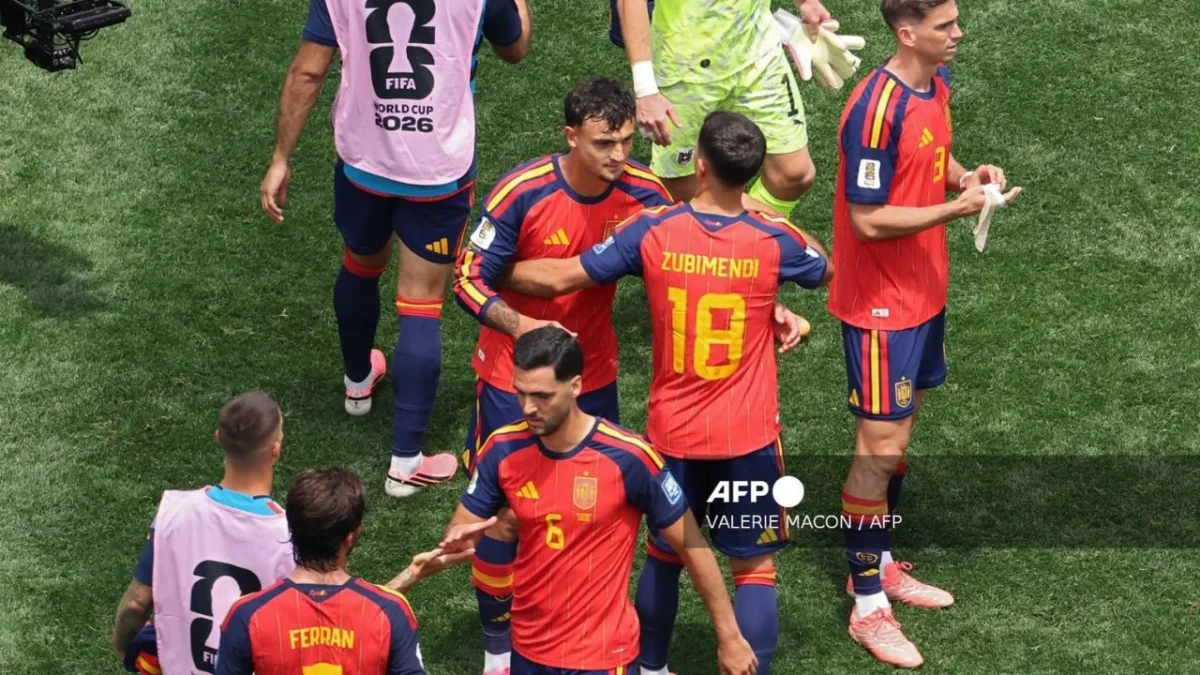 España golea sin problemas a Austria para instalarse en octavos de final