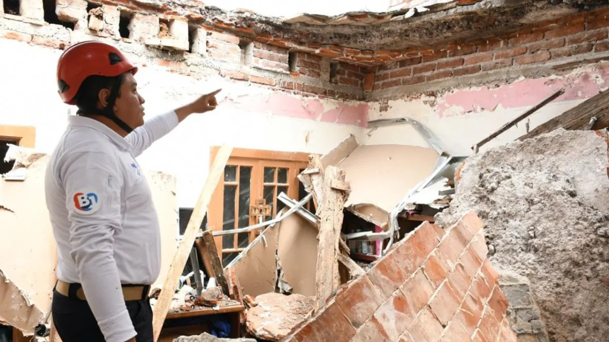 La Benito Juárez atiende derrumbe en predio de la colonia Álamos