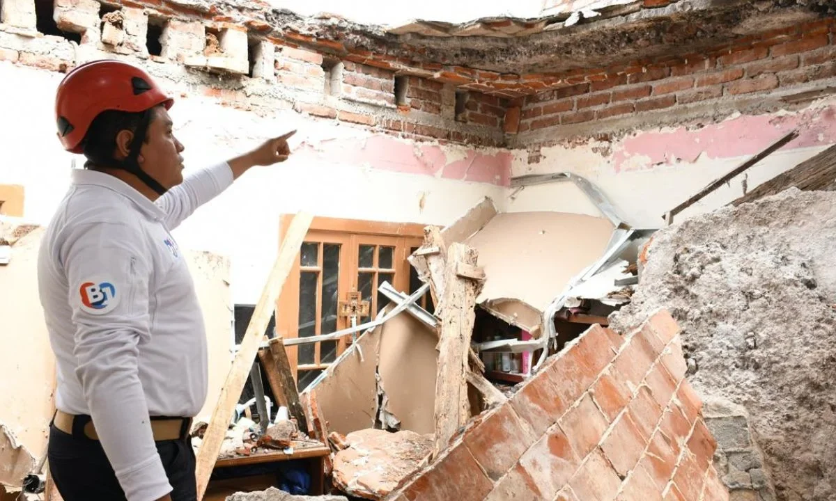 La Benito Juárez atiende derrumbe en predio de la colonia Álamos