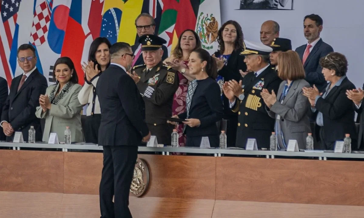 Sheinbaum reconoce a elementos que participaron en seguridad del Mundial