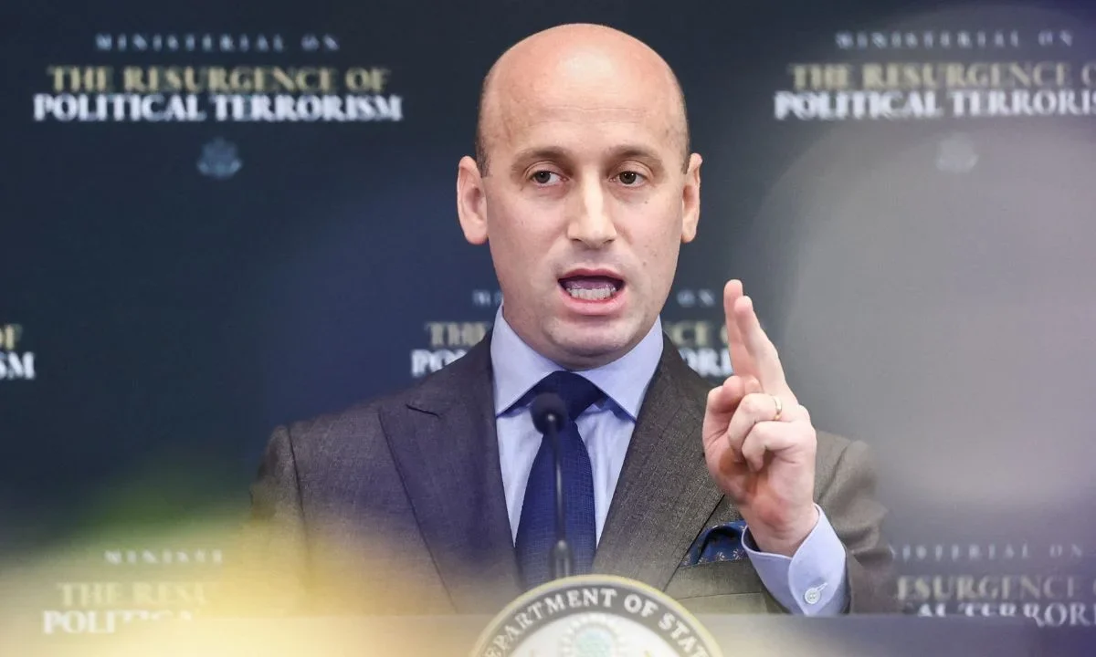 Stephen Miller dice que el sistema mexicano ‘no funciona’