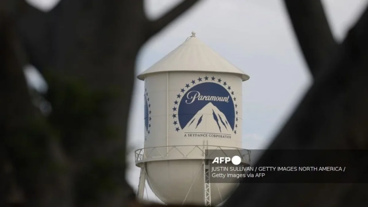 Suspenden temporalmente la fusión de Paramount y Warner