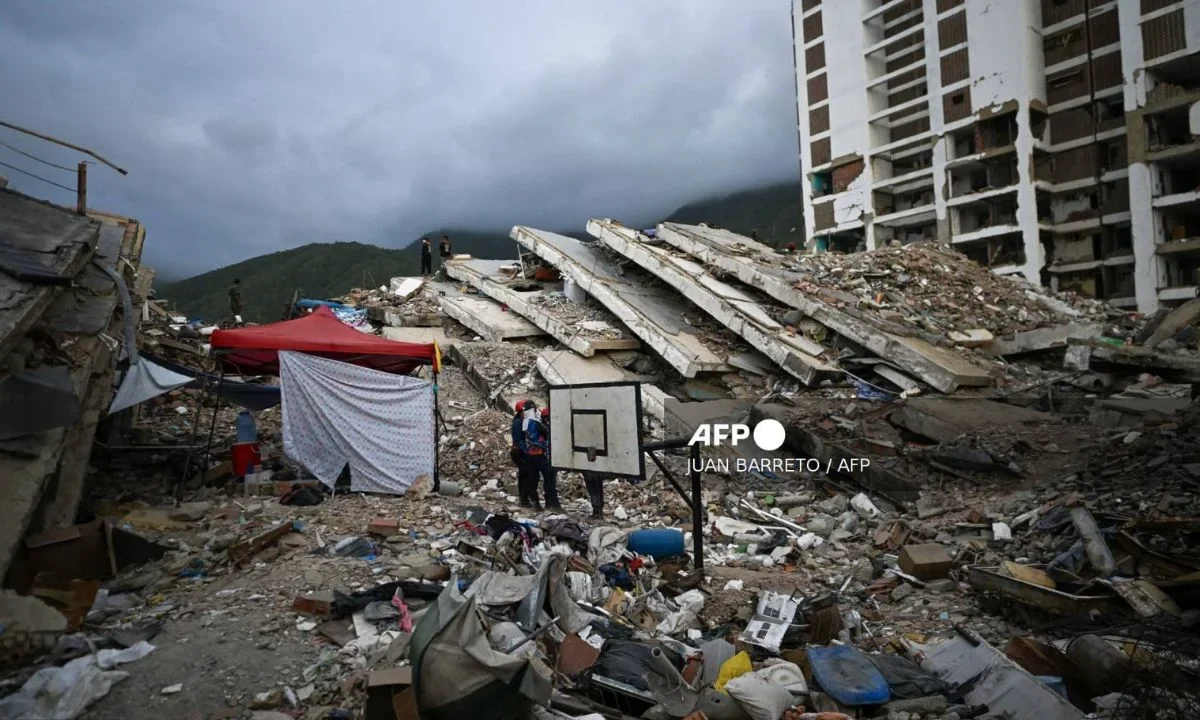 A unos cuantos días de cumplirse el mes del doble sismo que azotó el país de Venezuela, autoridades contabilizan 5,398 muertos.