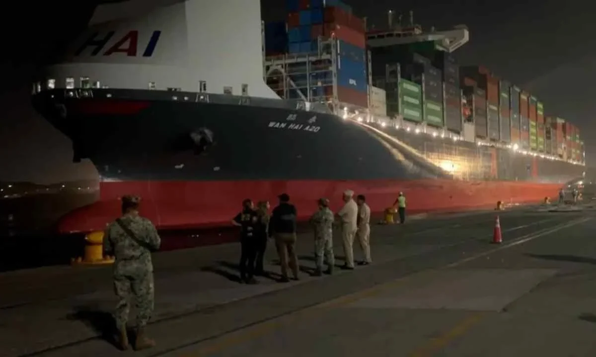 Autoridades federales y marítimas aseguran más de una tonelada de cocaína a bordo de un buque.