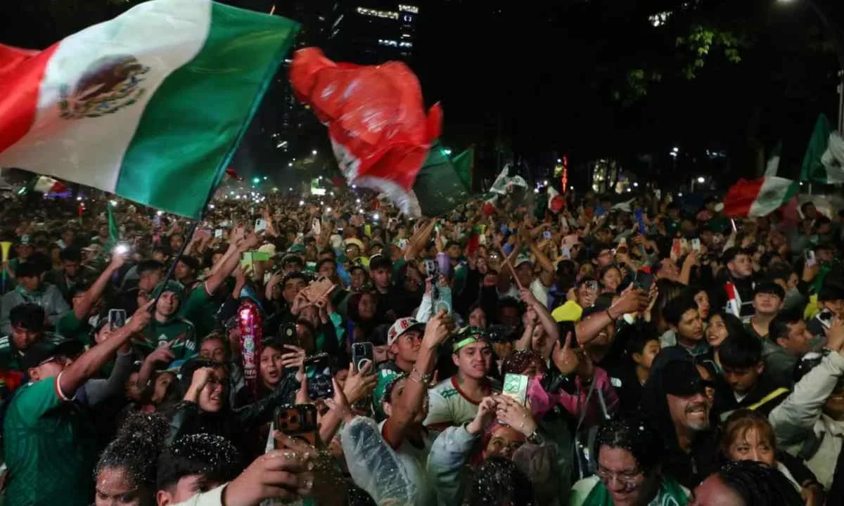 Autoridades de la CDMX piden apoyo para identificar a fallecido en festejos en el Paseo de la Reforma tras el triunfo de México en el Mundial 2026.