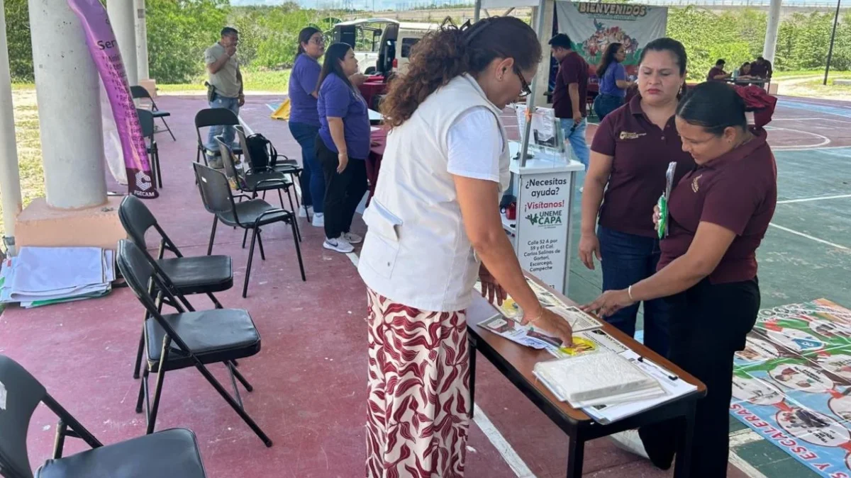 Salud de Campeche impartió pláticas de prevención de adicciones y para factores protectores en el hogar, escuelas y centros laborales.