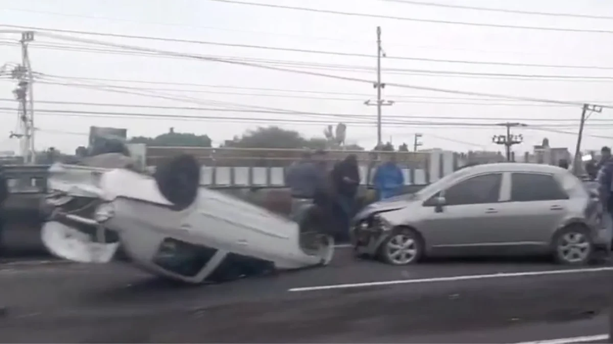 Por la mañana de este miércoles 1 de julio se registró una carambola en la autopista México-Pachuca que dejó 4 heridos.