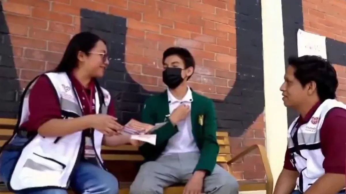 El gobierno de CDMX identificó y atendió 147 casos de riesgo suicida entre estudiantes, a través del programa 'Vida plena, corazón contento'.