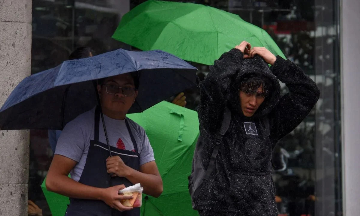 Clima hoy: Chiapas y Tabasco esperan lluvias puntuales intensas, mientras que la onda de calor mantiene temperaturas extremas en entidades del norte del país.