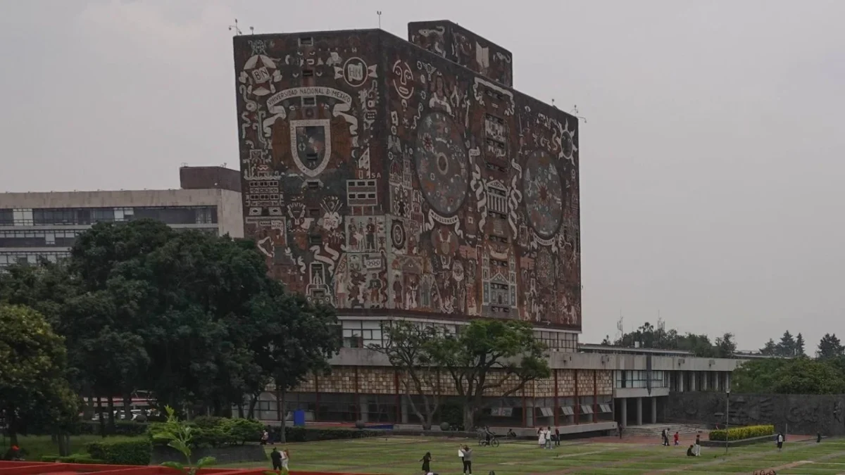 La Comisión Técnica para la revisión del Proceso de Ingreso a la Licenciatura 2026 de la UNAM llegó a la conclusión de realizar un “examen de control” presencial.