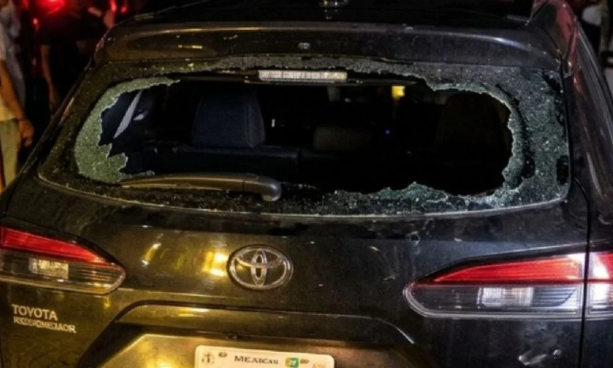 Un conductor, en presunto estado de ebriedad, atropelló a varios aficionados que celebraban el triunfo de México en Hidalgo.