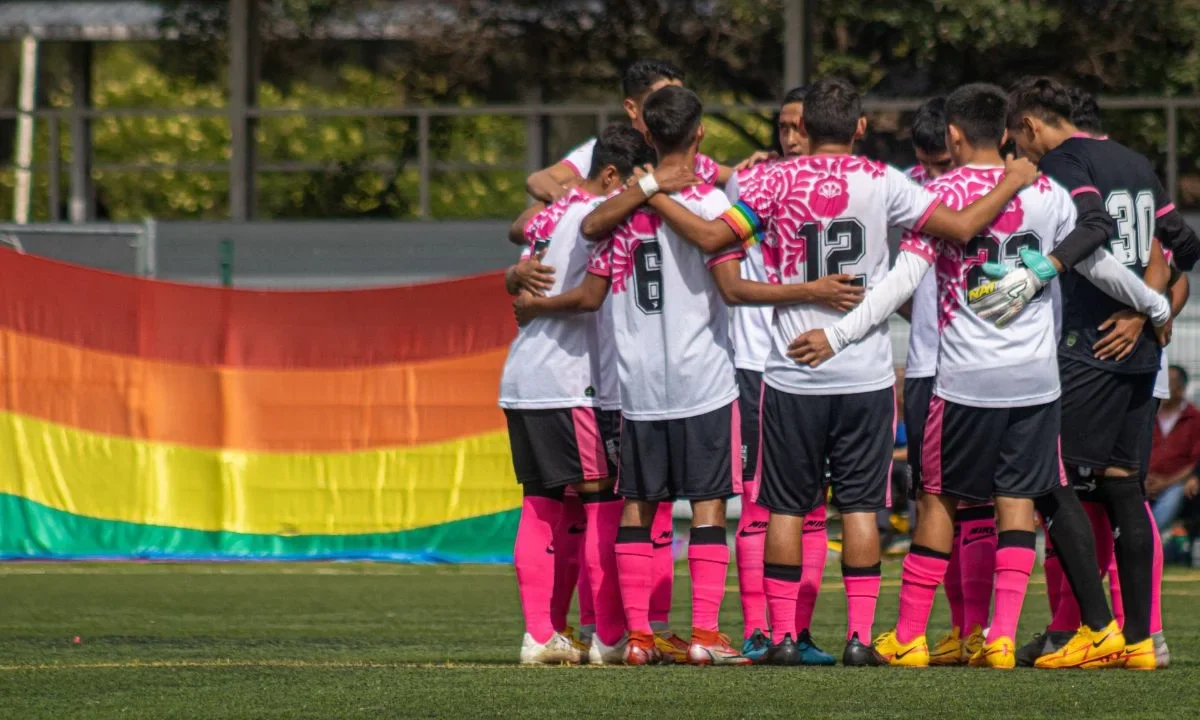 Tras 7 años de existencia, el Club Deportivo Muxes anunció su salida de la Tercera División Profesional del balompié de México.