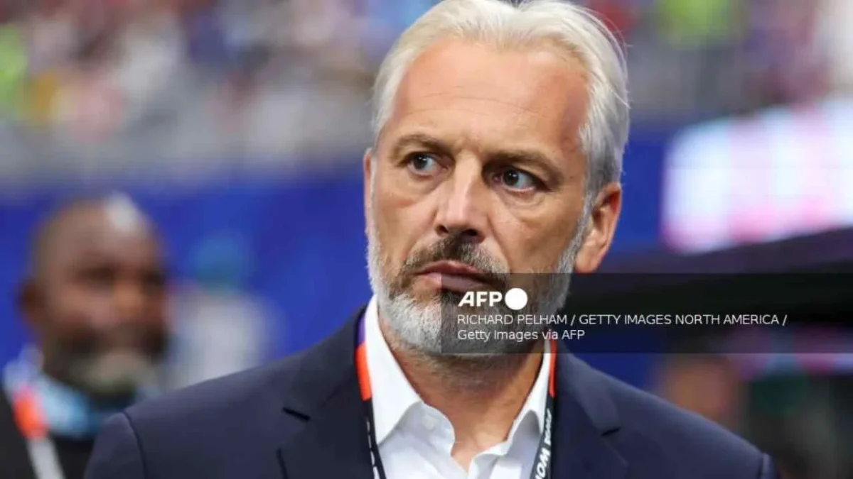 El DT de RD del Congo, Sébastien Desabre, recibe la noticia de la muerte de su padre tras eliminación de su selección.