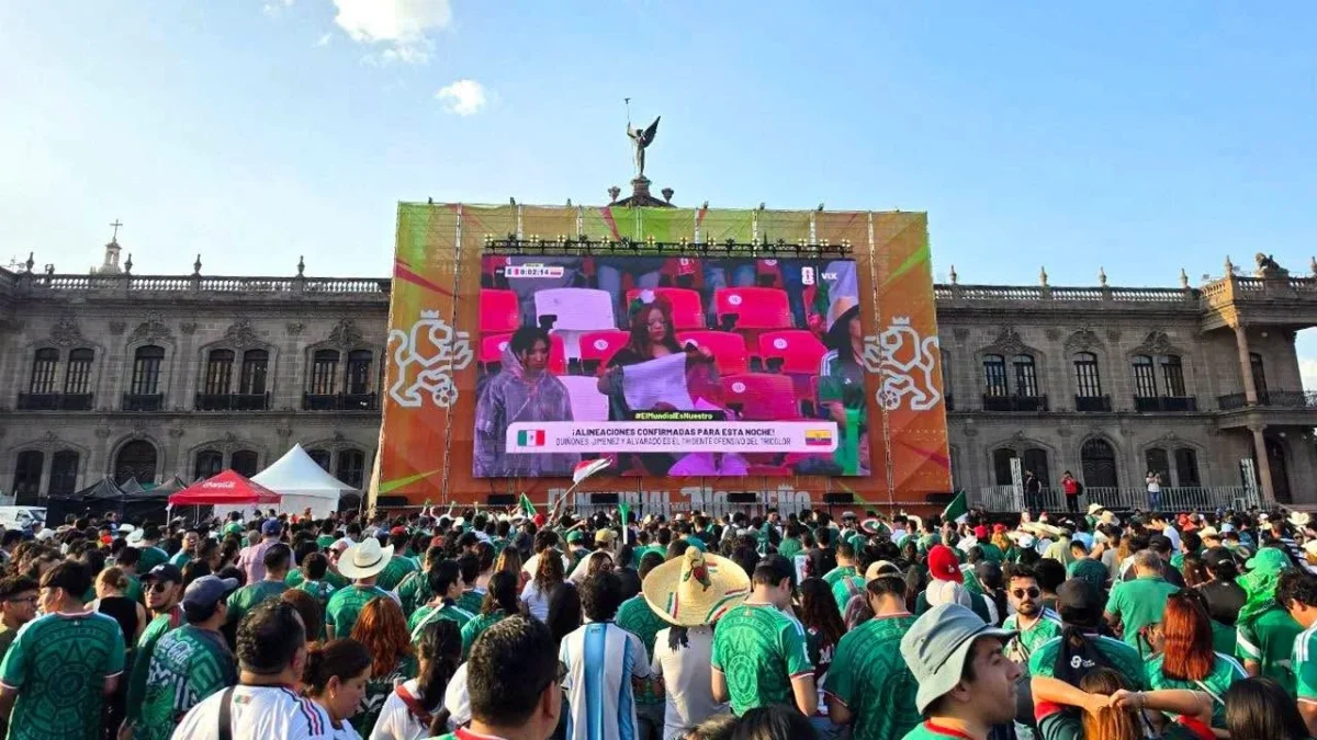 Samuel García señaló que la decisión busca ofrecer más alternativas para ver los partidos en la Macroplaza y evitar concentraciones excesivas.