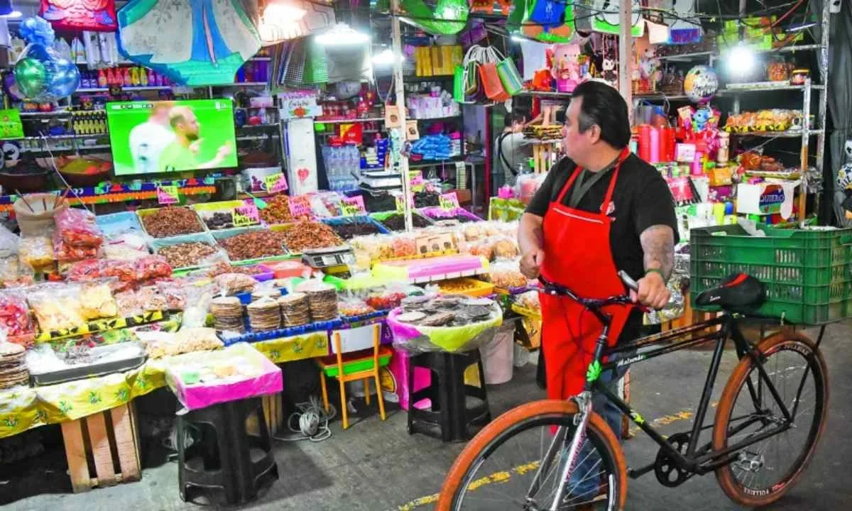 El consumo mantiene debilidad, pese al efecto del Mundial 2026; lo anterior de acuerdo con el Indicador Oportuno del Consumo Privado (IOCP).