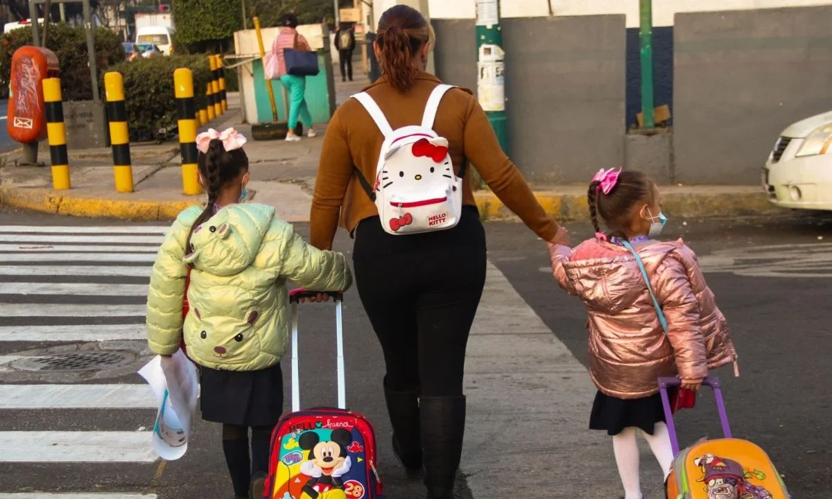 Conoce cuál es la propuesta de la SEP para el calendario del ciclo escolar 2026-2027 y prepárate con tiempo para el regreso a clases.