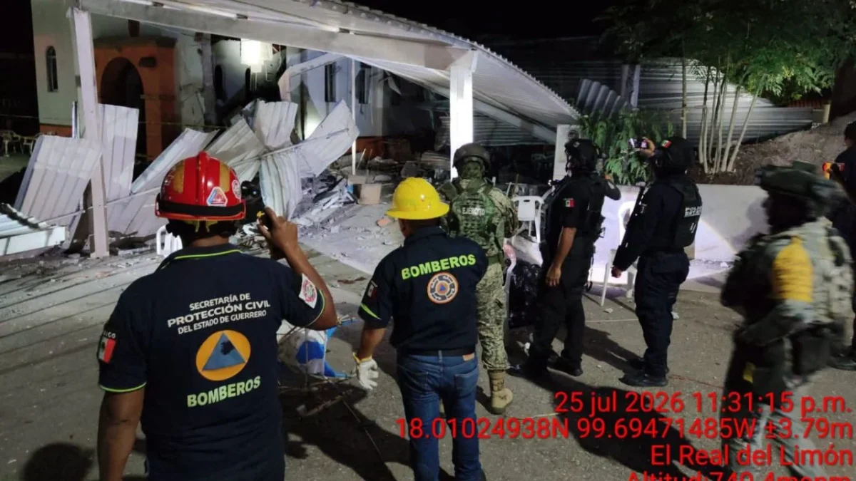 Al menos 3 muertos y múltiples heridos dejó la explosión de pirotecnia en una fiesta religiosa en Cocula, Guerrero.