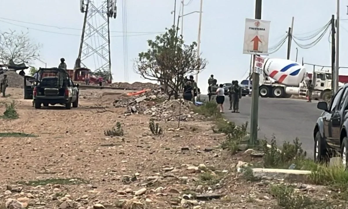 La Fiscalía de Sinaloa informó que inició tres carpetas de investigación por homicidio doloso tras la localización de tres personas sin vida durante la jornada del 3 de julio.