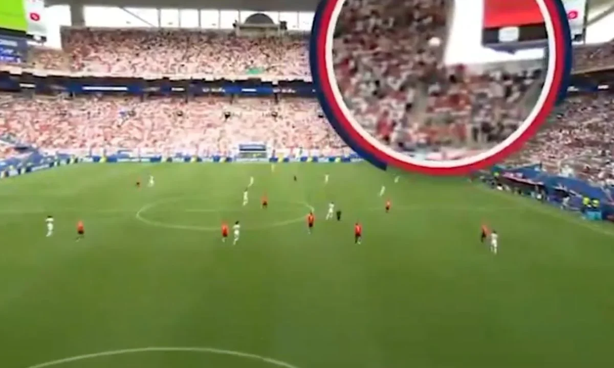 El balón pegó en uno de los cables de la cámara cenital del Estadio Miami durante el primer gol de Inglaterra, el sensor no lo detectó.