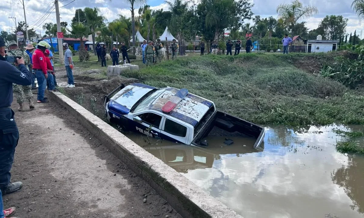 Fuertes lluvias provocaron el desbordamiento del río Atoyac, municipio de Ocoyucan confirmó el hallazgo de una patrulla con 3 cuerpos.