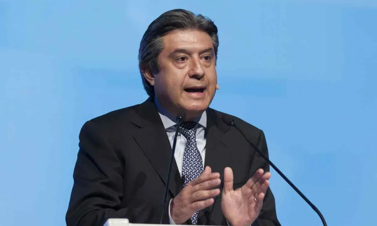 Ignacio Deschamps deja la presidencia del Consejo de Administración de Banamex.
