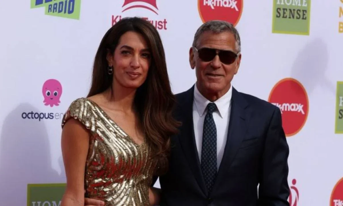 Debido a los incendios forestales que azotan a Francia, y más países de Europa, George Clooney y su esposa evacuan su casa.