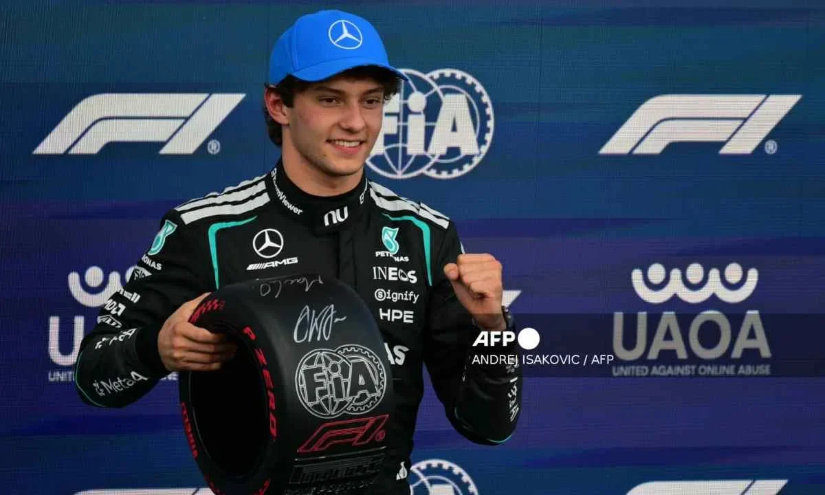 El piloto italiano Kimi Antonelli (Mercedes) se impuso este sábado en la carrera sprint del GP de Gran Bretaña.