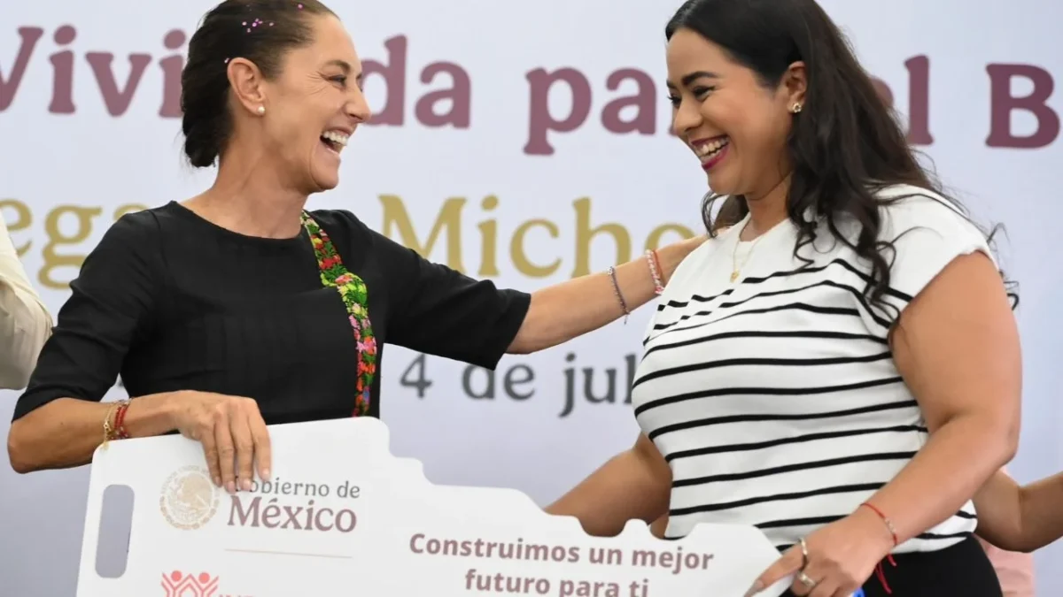 Claudia Sheinbaum encabezó la entrega de 32 Viviendas para el Bienestar en Morelia, Michoacán, que forman parte de la meta de 1.8 millones.
