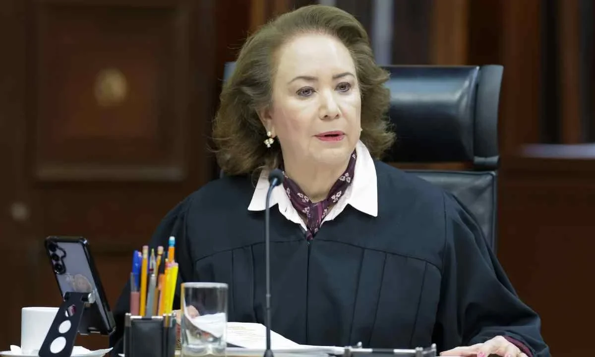 La integridad es el principio que guía a los abogados, asegura la ministra Yasmín Esquivel.