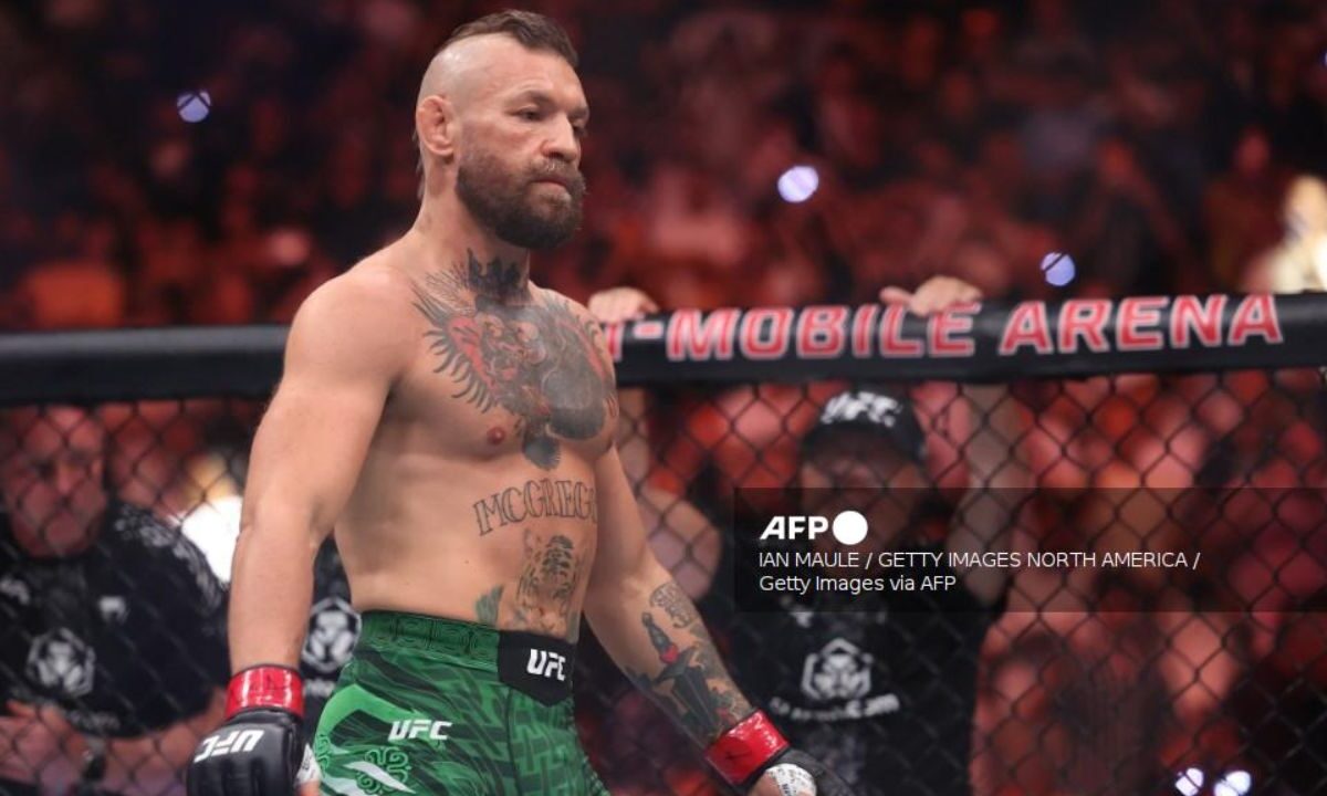 La estrella Conor McGregor perdió ante Max Holloway el sábado tras solo 69 segundos de combate debido a una lesión en la rodilla derecha.