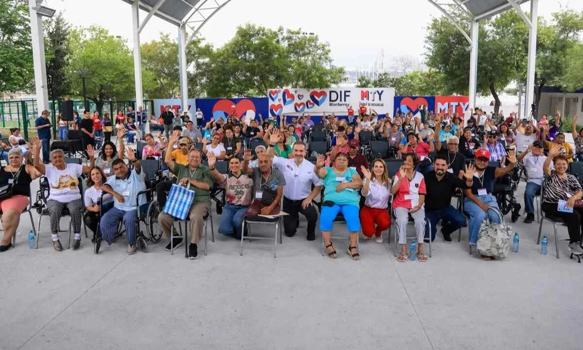 El Gobierno de Monterrey otorga más de 4 mil aparatos funcionales a personas con discapacidad
